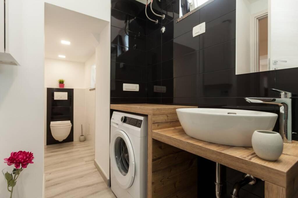 Appartamento Apartman Luna Pola Esterno foto