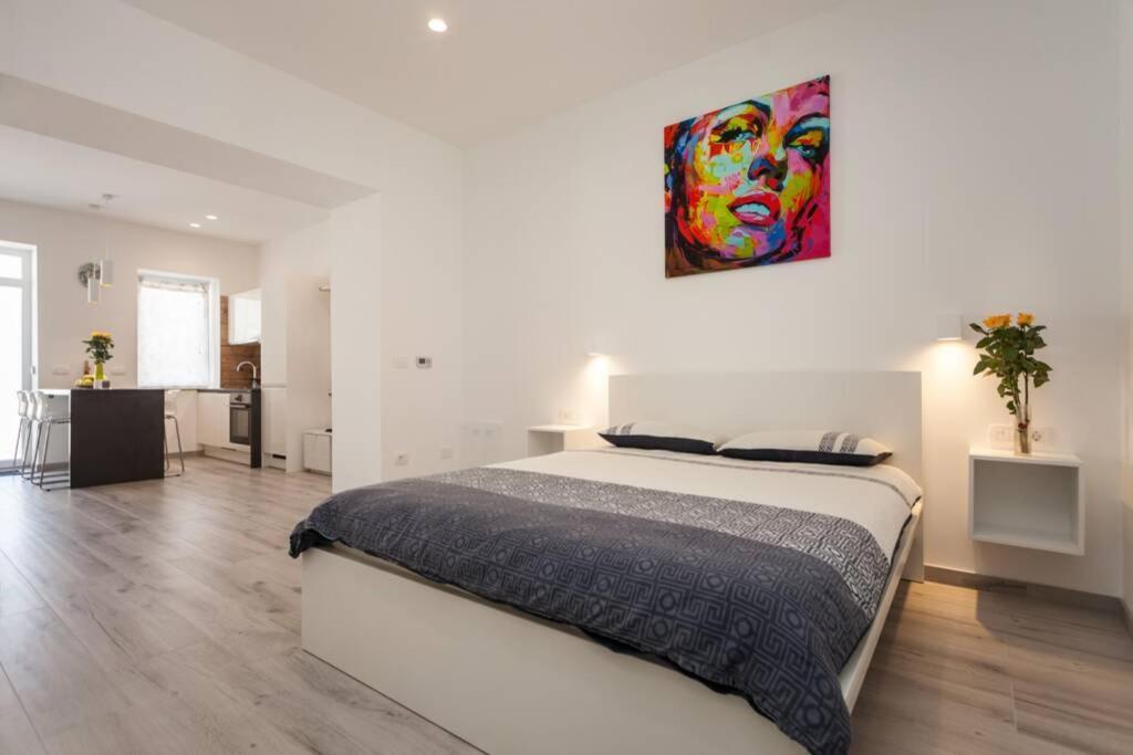 Appartamento Apartman Luna Pola Esterno foto
